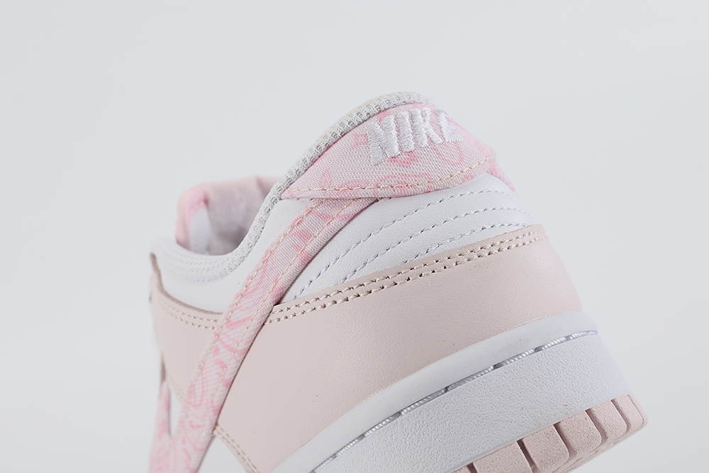 Dunk Low Pink Paisley Replica