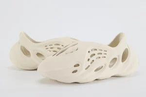 Yeezy Foam Runner 'Ararat' Replica