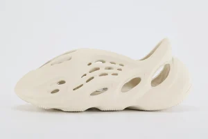 Yeezy Foam Runner 'Ararat' Replica