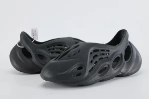 Yeezy Foam Runner 'Onyx' Replica