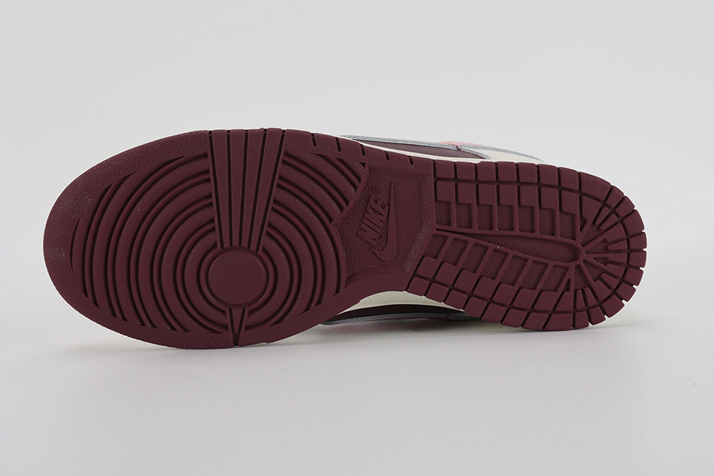 dunk-low-premium-'valentine's-day'-replica