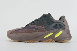 Yeezy Boost 700 Mauve Replica