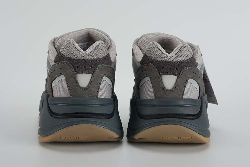 yeezy-boost-700-v2-tephra-replica-7webp341