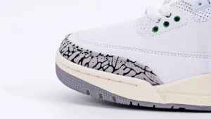Air Jordan 3 Retro 'Lucky Green'