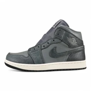 Air Jordan 1 Mid 'Distressed Smoke Grey'