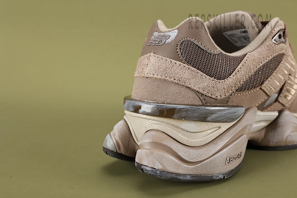 New Balance 9060 Mushroom Timberwolf