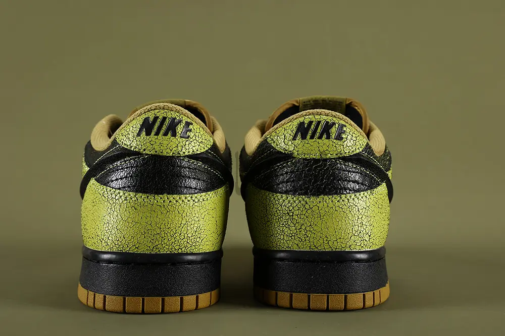 Dunk Low QS Halloween Skull9