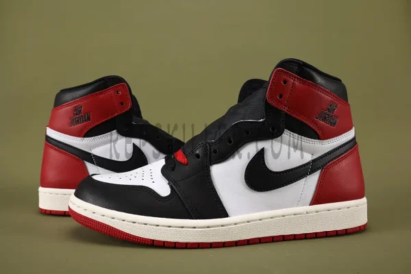 Air Jordan 1 Retro High OG 'Black Toe Reimagined'