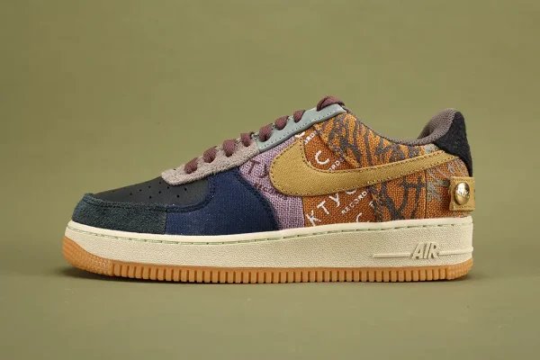 Air Force 1 Low Travis Scott Cactus Jack1