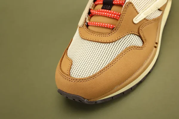 the toe box