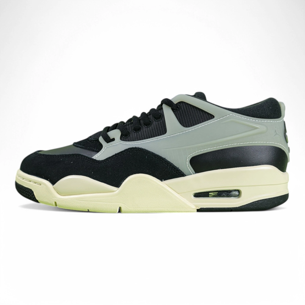 Air Jordan 4 RM ‘Black-Sail’