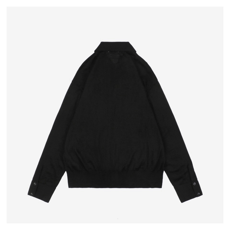 Ami Embossed Heart Embroidery Basic Polo Sweater Black2.jpeg