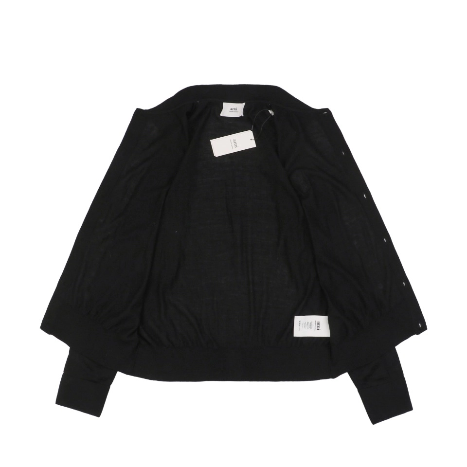 Ami Embossed Heart Embroidery Basic Polo Sweater Black6.jpeg