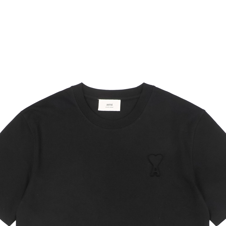 Ami Heart Logo Embossed Short-Sleeve T-Shirt Black1.jpeg