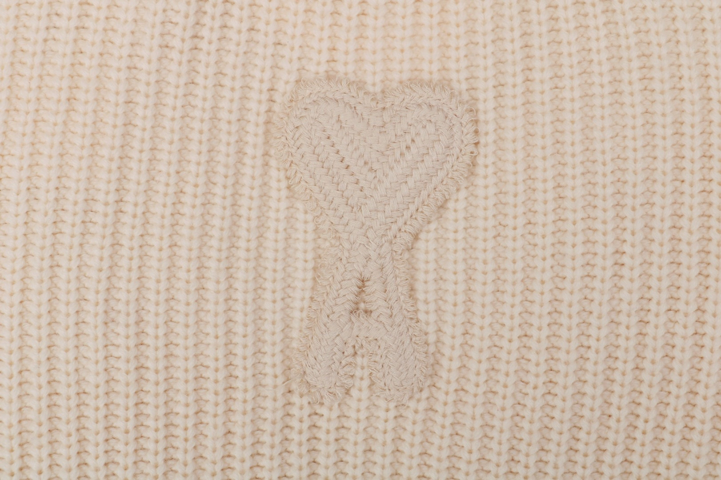 Ami Wool Cardigan with Red-Hem Heart Letter Logo4.jpeg