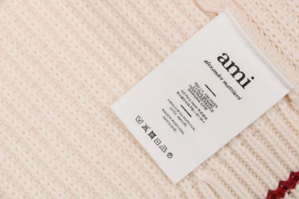 Ami logo tag