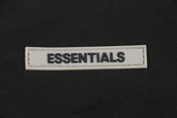 Essentials logo tag