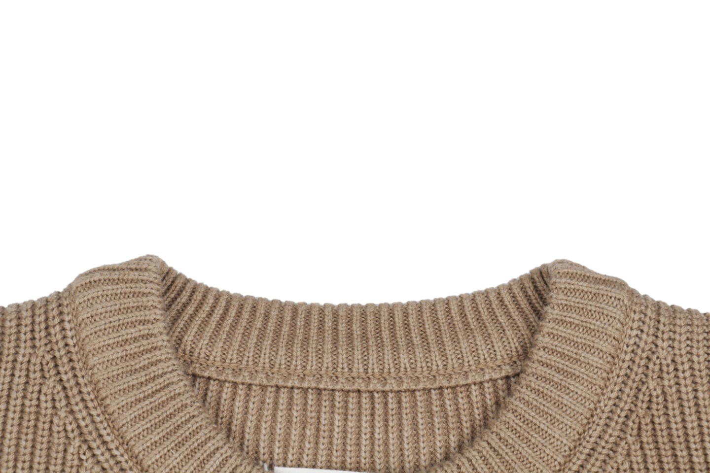 Neckline