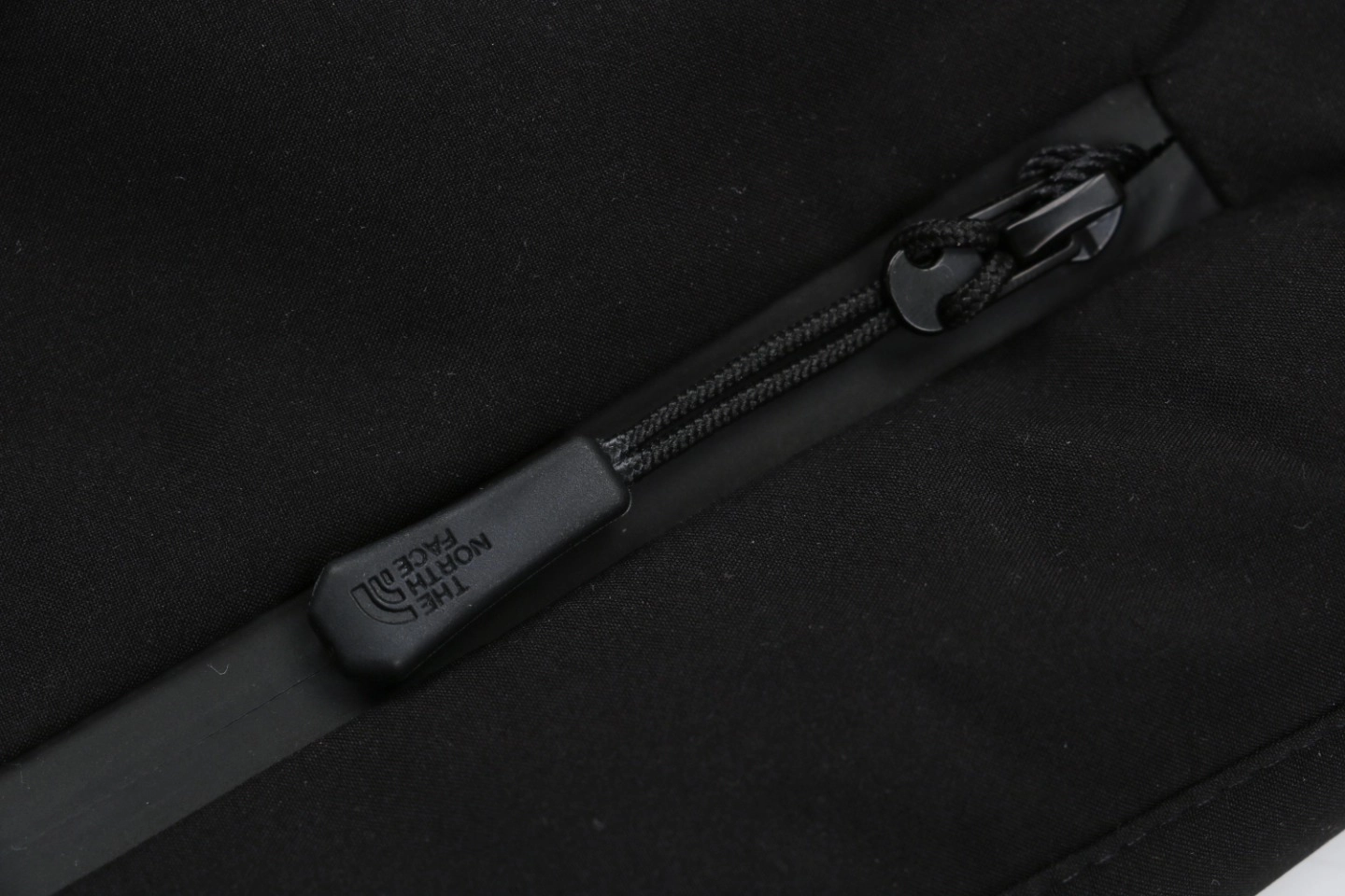 Zipper puller