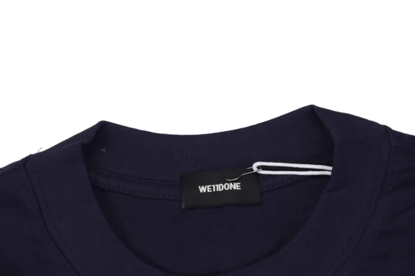 Neckline