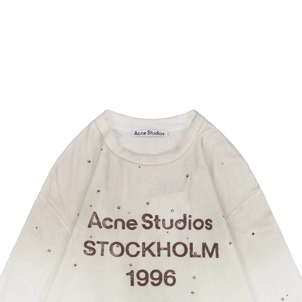 Neckline