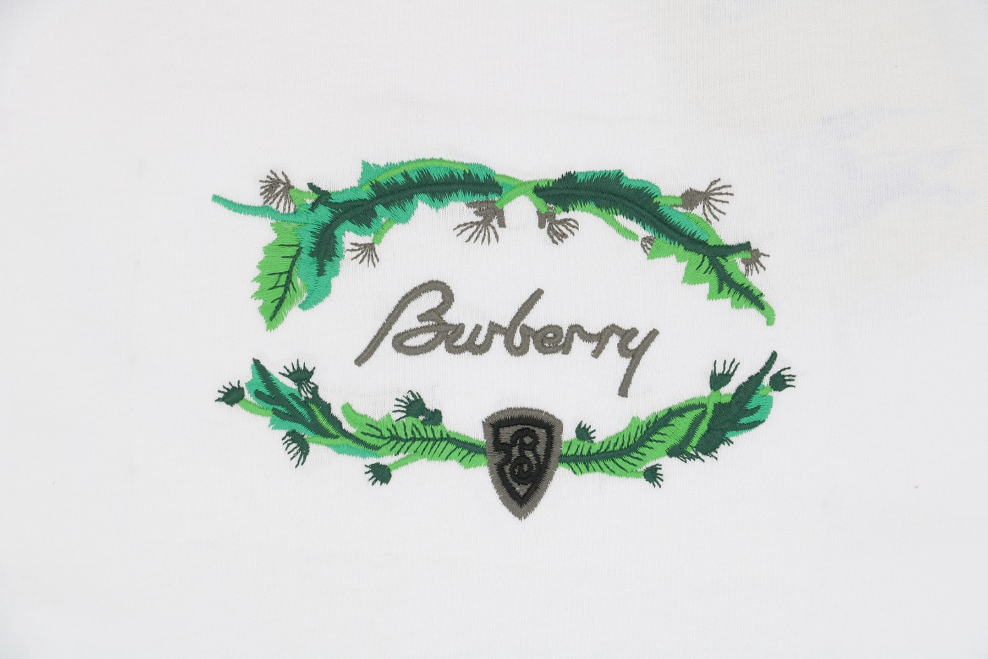 logo print