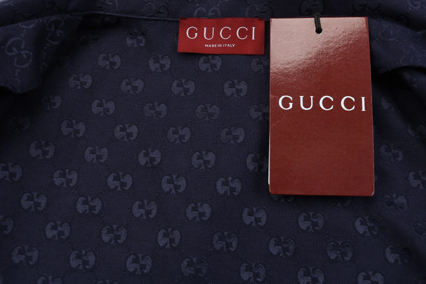 logo tag