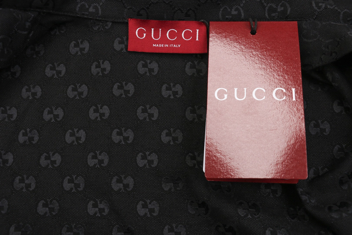logo tag