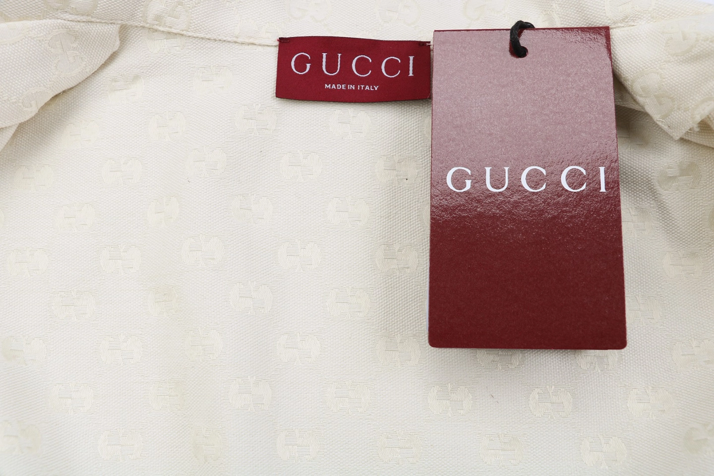 logo tag