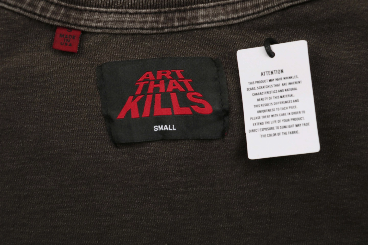 logo tag