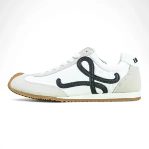 L Ballet Runner 2.0 ‘White-Black’
