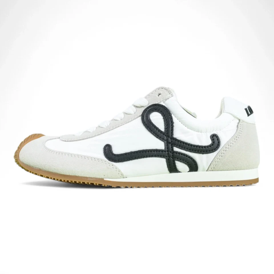L Ballet Runner 2.0 ‘White-Black’