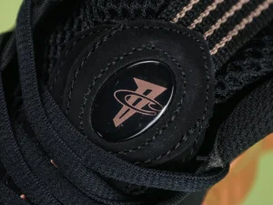 Nike Air Foamposite One ‘Metallic Copper’9