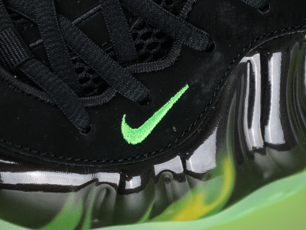 Nike Air Foamposite One ‘ParaNorman’10