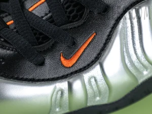 Nike Air Foamposite Pro ‘Halloween’10