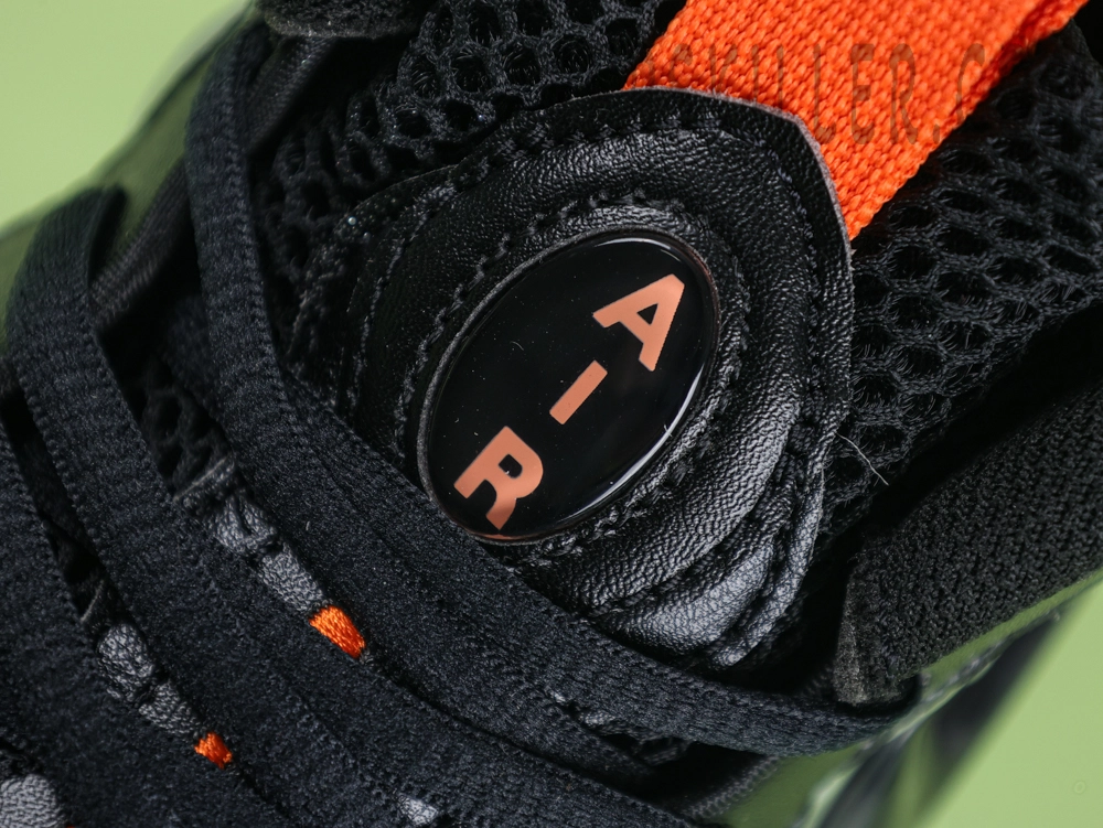 Nike Air Foamposite Pro ‘Halloween’9