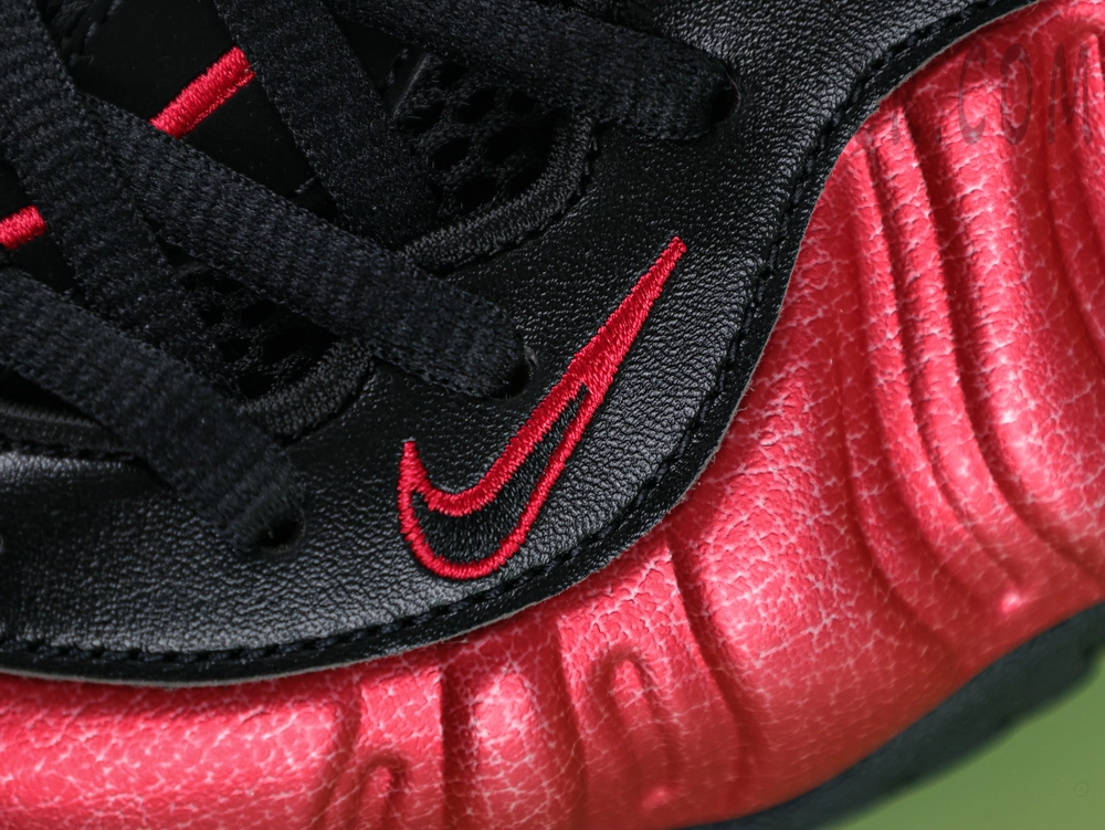 Nike Air Foamposite Pro ‘University Red’10
