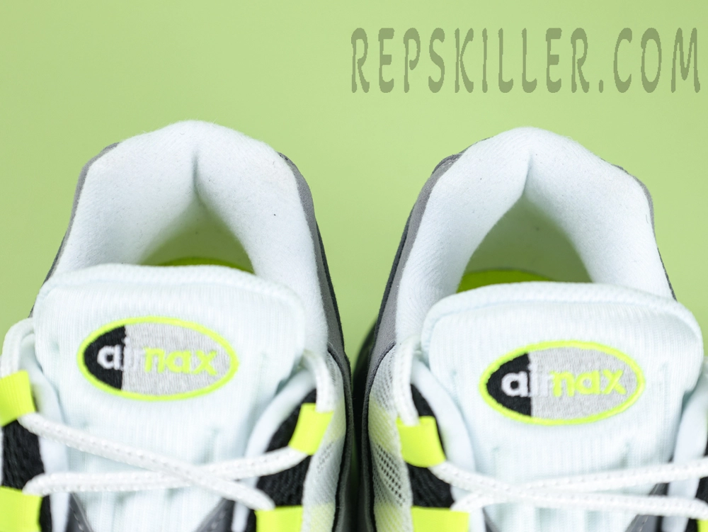 Nike Air Max 95 OG ‘Neon’12