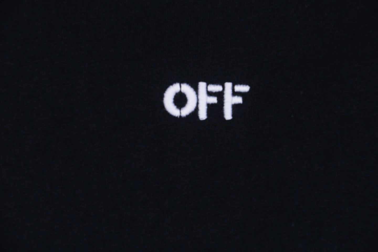 OFF-WHITE c:o Virgil Subtle Anchor Arrows Embroidered Short-Sleeve T-Shirt4.jpeg