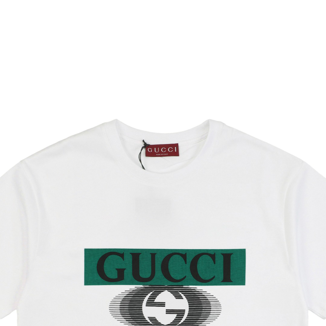 Neckline