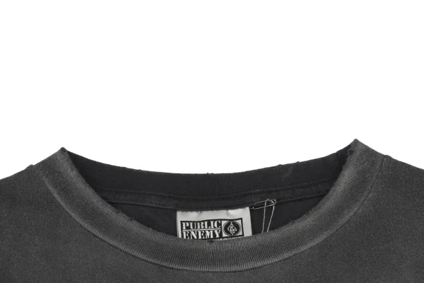 Neckline