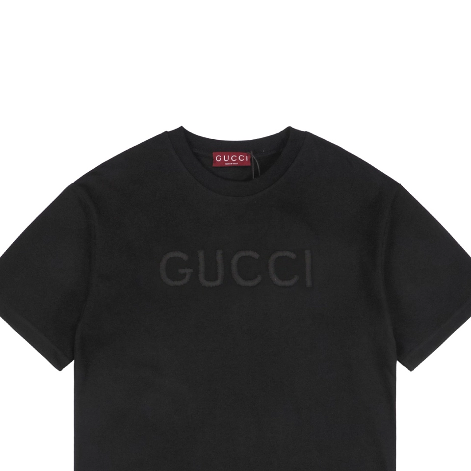 Subtle Pattern Single-Row G Letter Embroidered Short-Sleeve T-Shirt11.jpeg