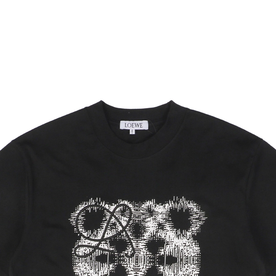 3D Sketch Flower Emblem Embroidery T-Shirt10.jpeg