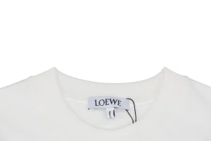 Neckline