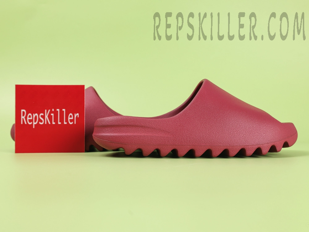 Adidas Yeezy Slide “Garmine”2