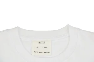 Neckline