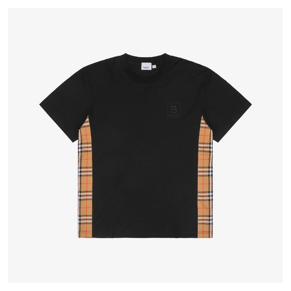 BBry Framed B Logo with Side Check Panel T-Shirt