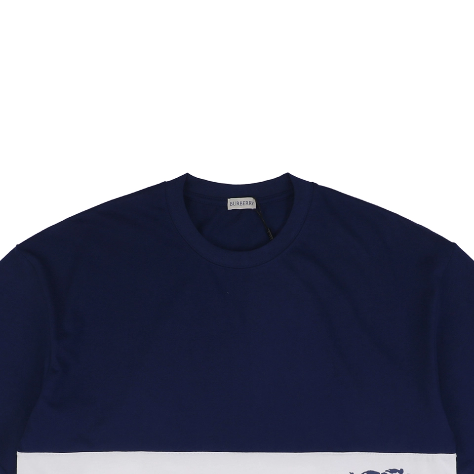 BBry Horizontal Stripe Equestrian Knight Print T-Shirt3.jpeg
