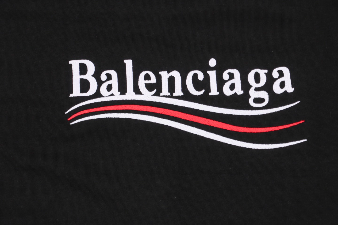 Logo print