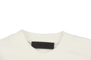 Neckline